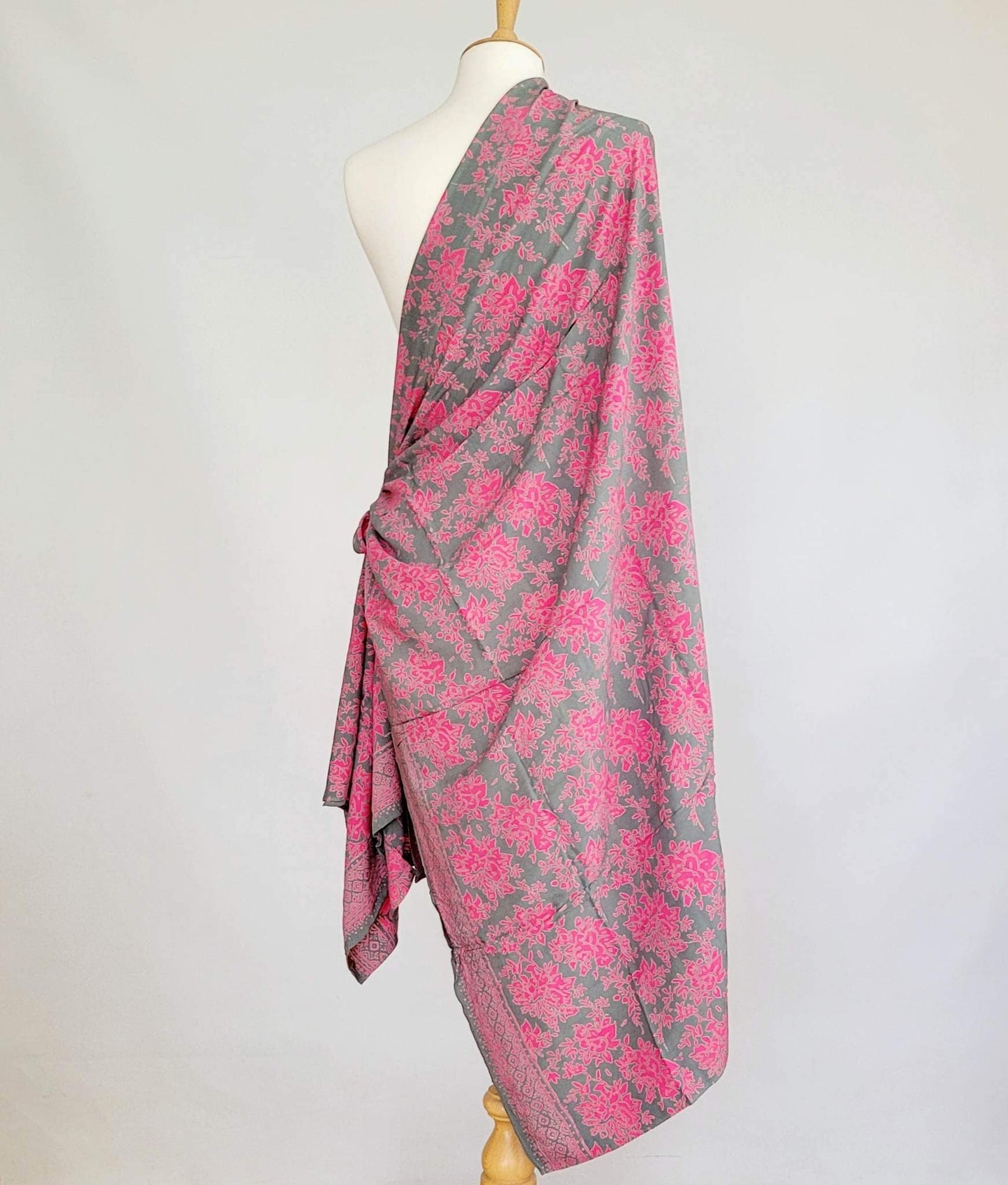 Abstract Floral Cerise on Grey Batik Sarong