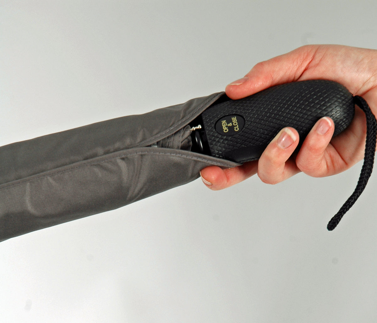 The Travellers Choice Telescopic Sun Block Umbrella Giving Excellent UV Protection