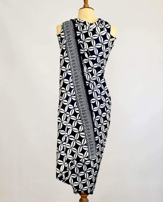 Cowrie Navy Batik Sarong